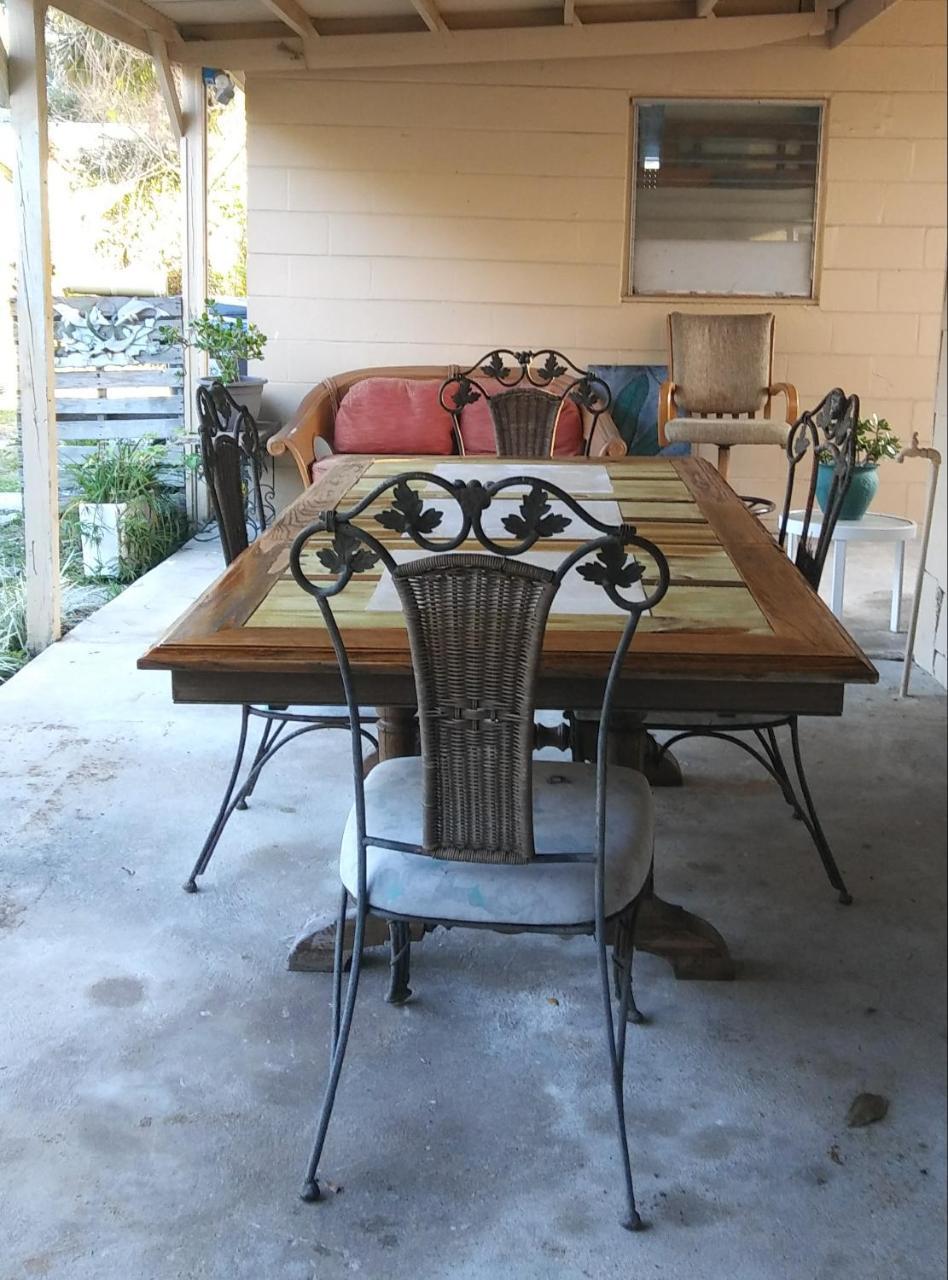 1 Beige Cozy Bungalow Or 1 White Cozy Efficiency Cottage In Titusville Exterior foto